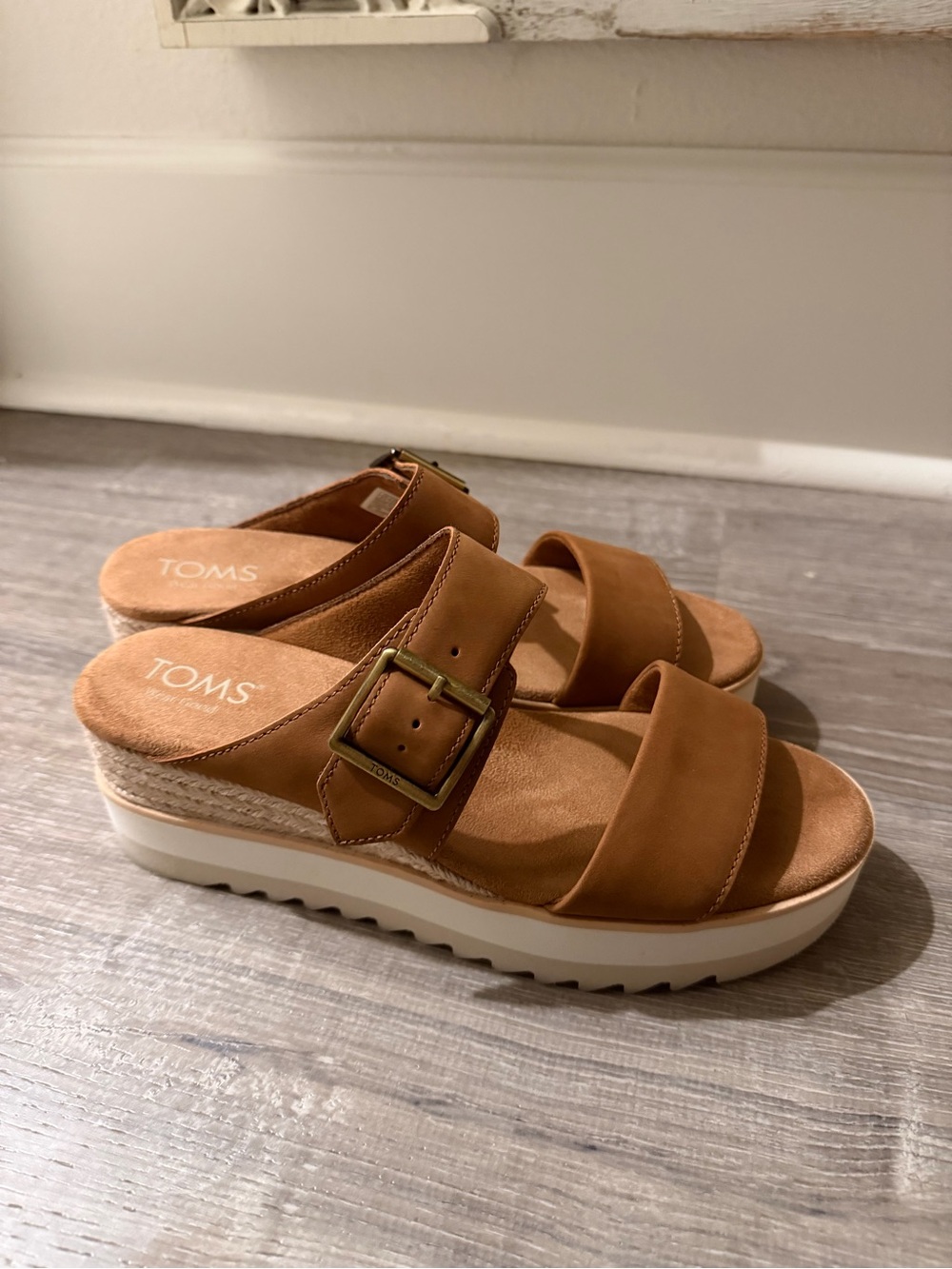 Toms Women's Cognac Platform Slide Sandals with Buckle